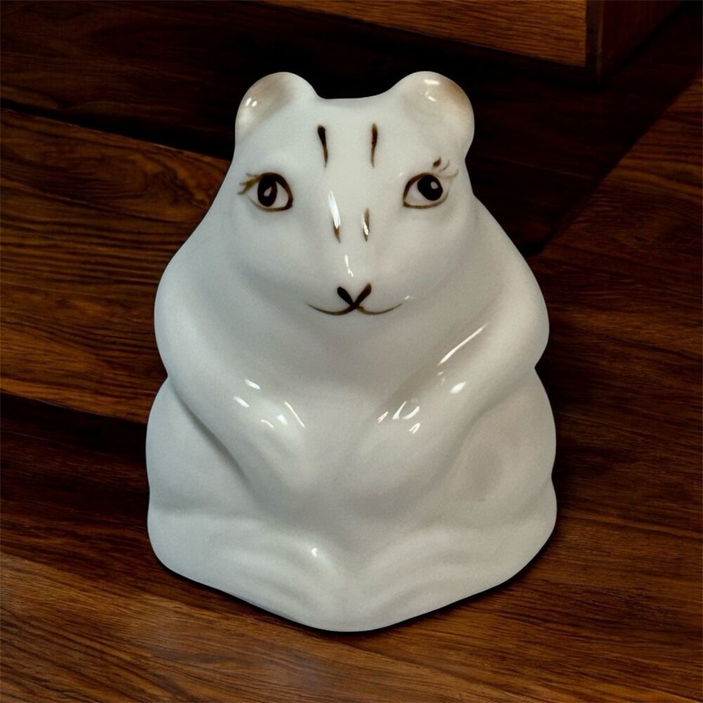 Vintage Coalport Fine Bone China Mouse Figurine England Children's Collection 2”